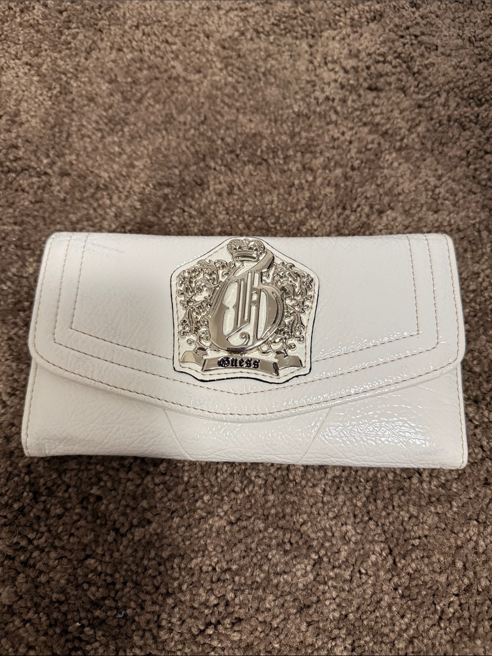 GUESS White Patent Crest-Emblem Clutch Wallet